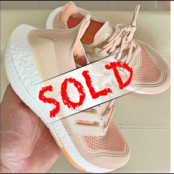 adidas Shoes - Adidas UltraBoost ❌SOLD🎁